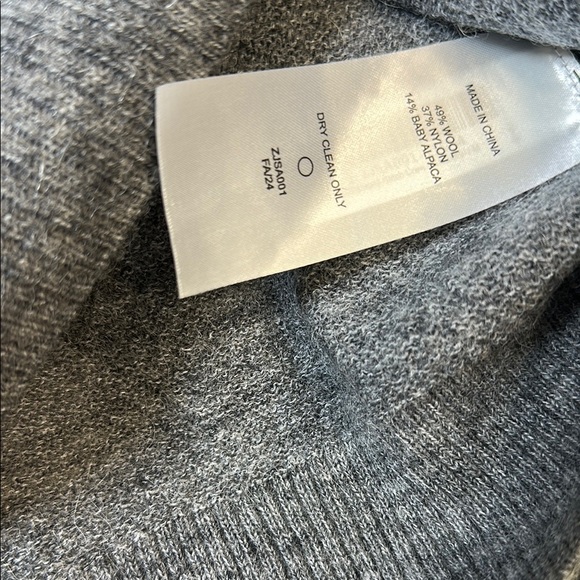 Quince Women’s Baby Alpaca Gray Crew Size Medium New With Tags - Picture 4 of 8